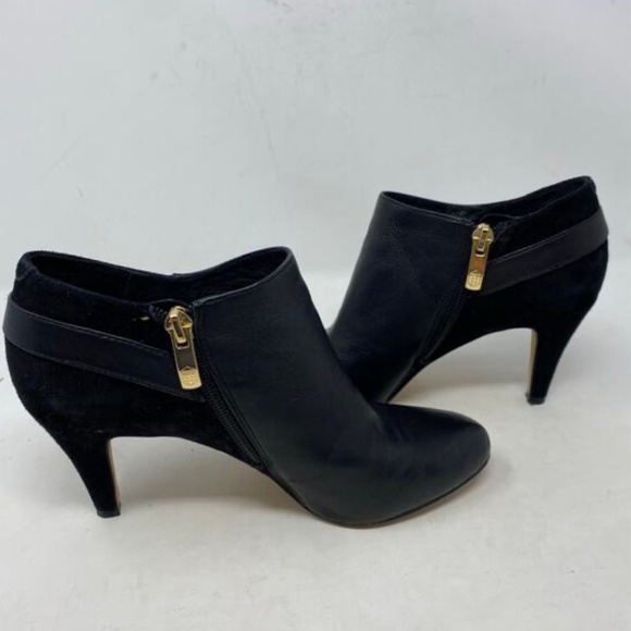 Vince Camuto Bootie Black Leather and Suede Buckle Ankle heel Womens Size9 - Picture 1 of 7